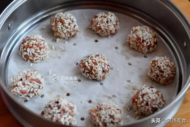 想吃糯米丸子不用買,3分鐘學會,香糯又營養,大人小孩搶著吃!