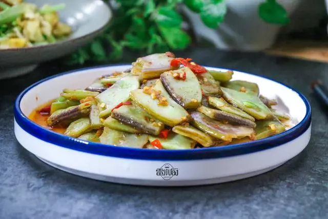 這個菜尤其適合正在長身體的孩子吃,促進腦部發育,幫助長個!