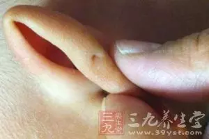 身體「這裡」捏一下,百病全消!老中醫近乎失傳的方法......分享出去!