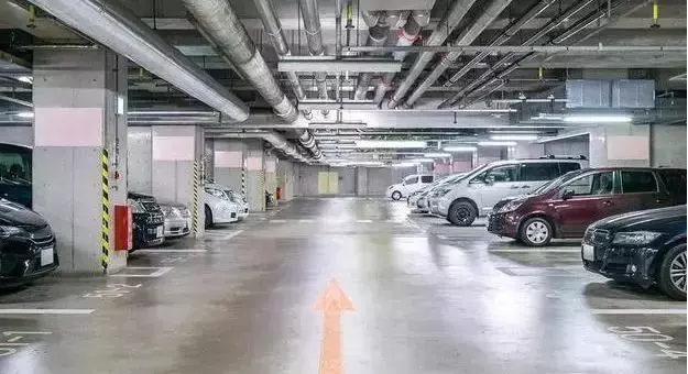 車不怕開,最怕停!小竅門教你停車不傷車