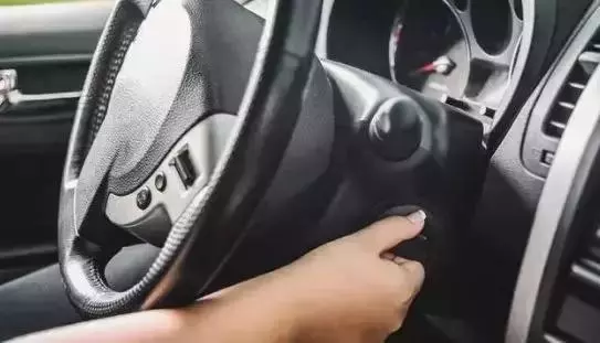車不怕開,最怕停!小竅門教你停車不傷車
