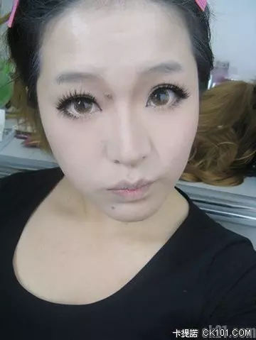 整形級化妝術 男生嚇到暈倒 - 世界探索 - 化妝,孫妮,整形