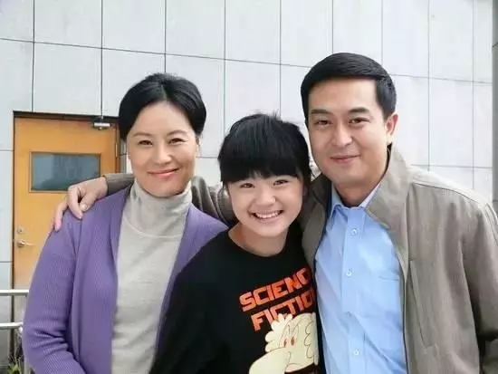 她45歲,離婚嫁給小15歲男友,現在過的幸福美滿!女人絕對要看得懂這篇,最後一句話說的太好了! EZP9 生活網