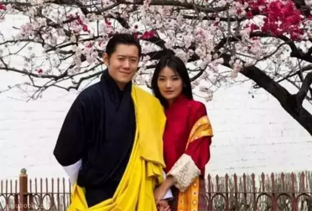 「等你長大了,我便娶你」,相差十歲的年紀,14年的等待,他們終於成為了全世界最幸福的夫妻