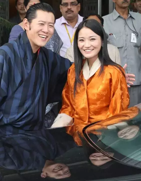 「等你長大了,我便娶你」,相差十歲的年紀,14年的等待,他們終於成為了全世界最幸福的夫妻