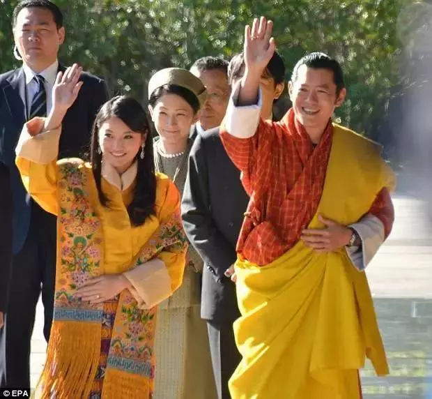 「等你長大了,我便娶你」,相差十歲的年紀,14年的等待,他們終於成為了全世界最幸福的夫妻