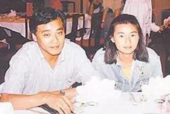 張曼玉54歲近照!瘦成紙片人,樣子老的連阿媽都不認得!嫁老外遭家暴,如今回港發展!