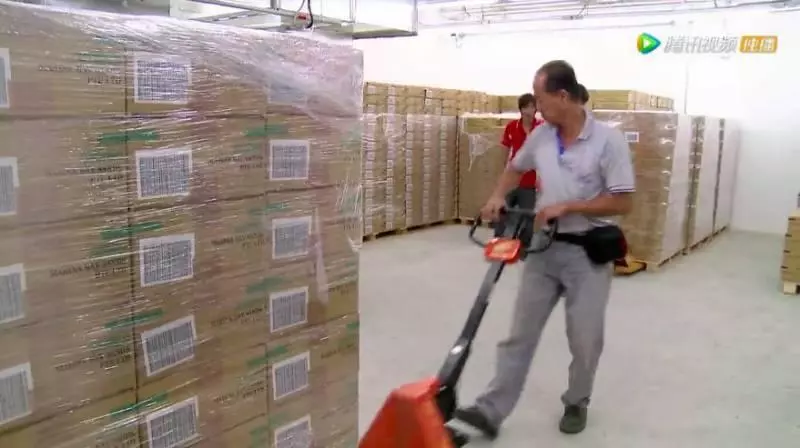 一天用掉15000副紙牌 豪氣沖天的獅城金沙賭場 那麼多秘密不能公開