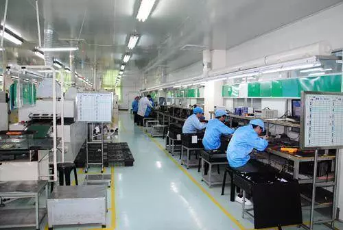 去大姑姐公司打工,辛苦工作大半年,年底看到獎金,我熱淚盈眶