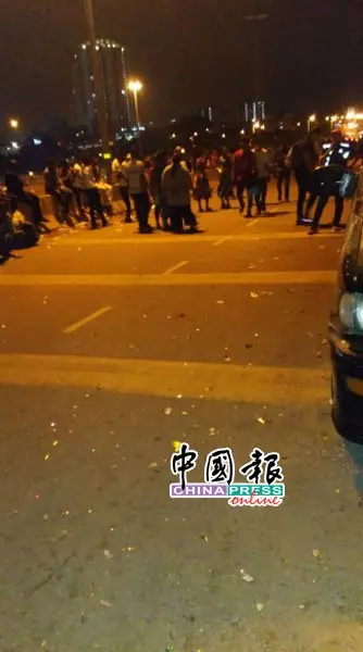 大寶森節慶典樂極生悲 男子擲爆竹 炸傷34人