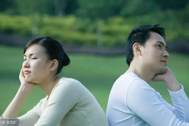 前夫再婚當我面炫耀,我給他看張照片,他氣得悔婚