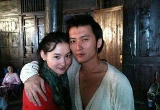 謝霆鋒:DNA報告不會騙人,張柏芝無話可說,謝賢生氣了!