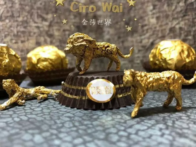 女兒愛吃金莎…他隨手將包裝紙「摺成12生肖」!駿馬奔騰帥爆「一看到金豬本尊」紅到國外:太Q了