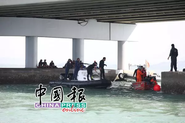 ◤轎車被撞下海◢ 水警指揮官說出「搜尋行動」最新的進展!