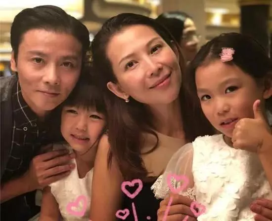 張晉曬21年前對比照,蔡少芬評論令人捧腹大笑:娘娘請自重!