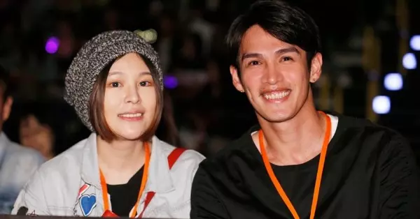 粉絲:好險沒退票!老蕭鞠躬道歉、母子落淚、精品服裝秀樣樣來!