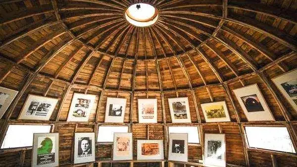 世界最牛「釘子戶」,為了房子不被拆,居然成立了一個共和國