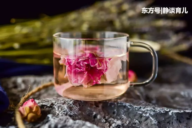 女人養生,先養子宮,平時常喝4種水,暖宮排毒,子宮光滑健康