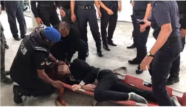 33歲華男身份被揭發了!竟然為了她而去跳海
