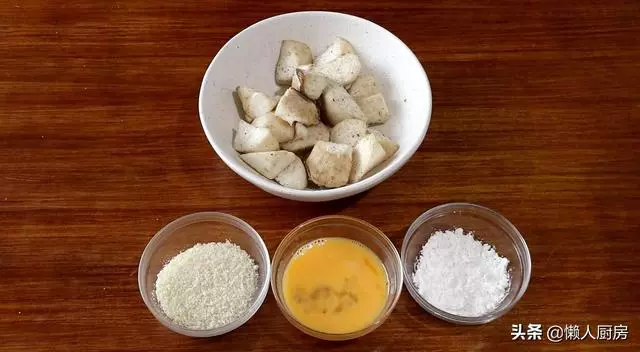 不炒不涼拌,杏鮑菇的這種做法比肉香,簡單幾步搞定,一盤不夠吃