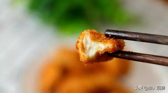 不炒不涼拌,杏鮑菇的這種做法比肉香,簡單幾步搞定,一盤不夠吃