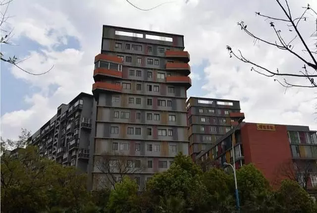 世界五大最丑建築,丑出新高度,中國就有三座