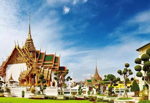 最適合第一次出國旅行的五個國家!