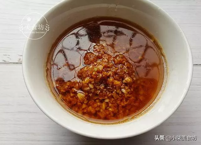 清蒸蒜蓉粉絲蝦,過年全家人必點這道菜,寓意富貴吉祥,喜歡拿去