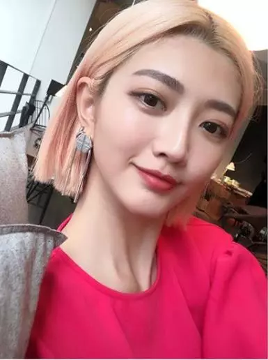 台南女孩從小被排擠變「台灣之光」!跟國際超模並列成「全球第1位亞洲代言人」!