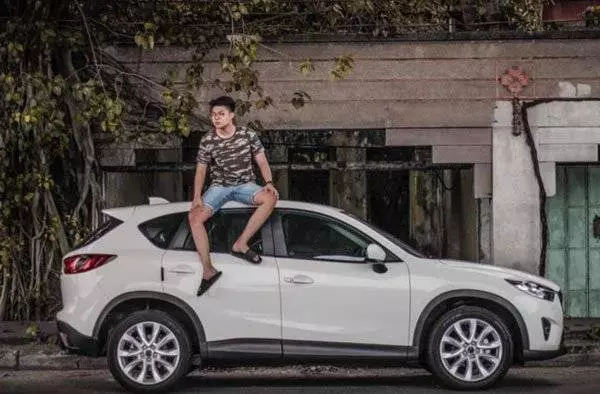 FB直播吊車,馬來仔出言不遜!說國家浪費錢在找一隻死去的華人!網友都發火了!