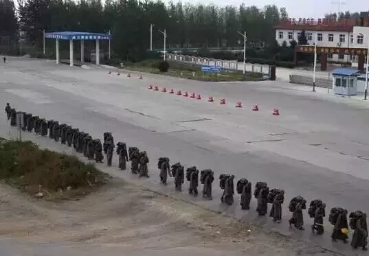 「偷拍」中國真正的尼姑生活...看得我心頭一震!怎麼跟我知道的不一樣!