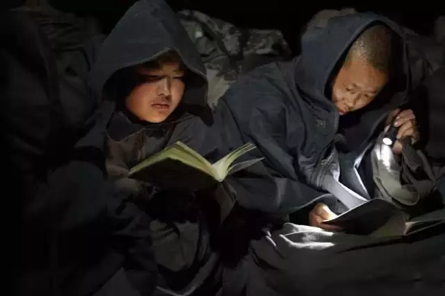 「偷拍」中國真正的尼姑生活...看得我心頭一震!怎麼跟我知道的不一樣!