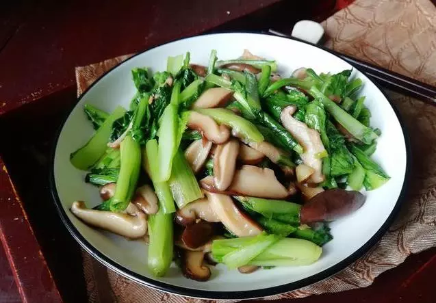 春節家宴,比大魚大肉還受歡迎的15道小炒,清淡爽口,營養均衡