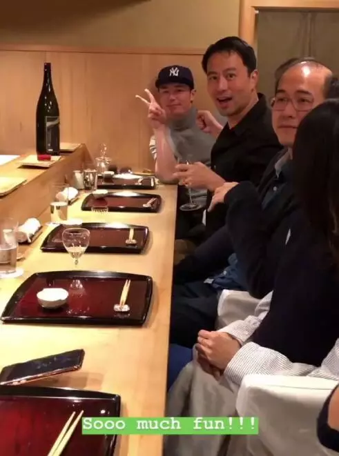 林心如帶霍建華參加好友聚會,網友:關注的點只有她的包!