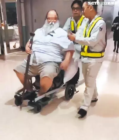 不是第一次!200KG白人「強逼台灣空姐幫他擦屎」還喊:深一點! 被起底過去「更誇張要求」所有乘客被臭翻