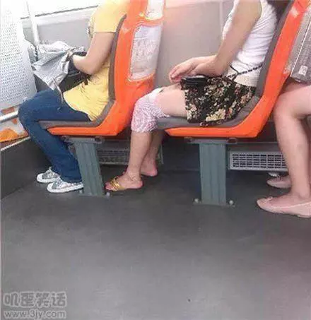 44張爆笑圖 老師,以後上課穿這樣的裙子挺好.....看到最後一張圖,我整個下巴都快跌了!