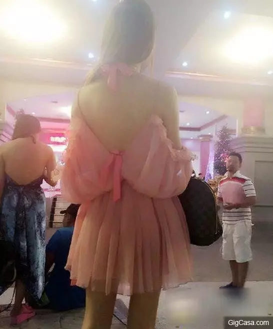 8張「忍不住讓人一直點一直點」的妹子內涵照,看不懂亮點的都是