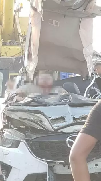 休旅車遭撞墜海 駕駛繫安全帶想逃卻慘死