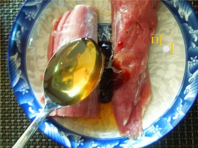 叉燒肉只能在飯店吃?自己家裡腌一腌,烤一烤超簡單,秒變大廚