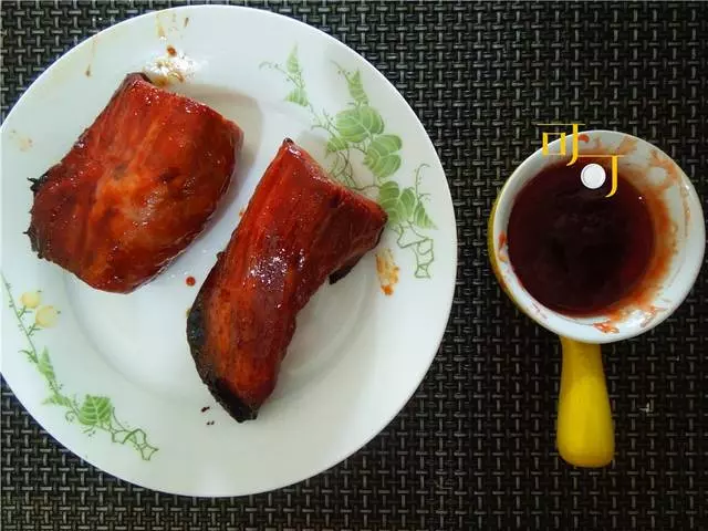 叉燒肉只能在飯店吃?自己家裡腌一腌,烤一烤超簡單,秒變大廚