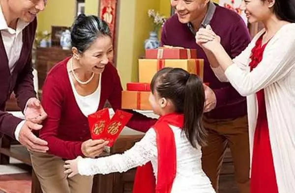 過年包紅包「3000元是大忌」!網曝「2019紅包行情表」教你怎麼包人緣更好!
