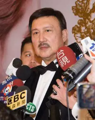 好暖心!李亞萍「退掉3600元紅包」槓上澎恰恰,意外曝光「費玉清貼心舉動」賀一航尷尬了!