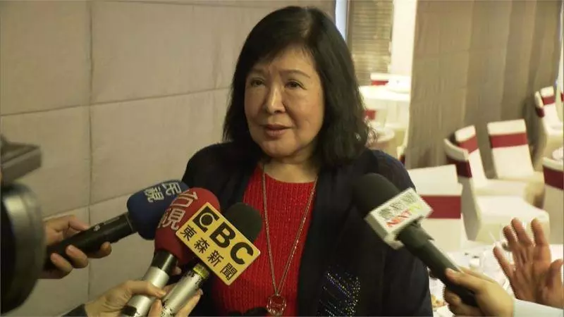 不爽文化部長!資深藝人突襲「直接賞她巴掌」現場全傻住,事後怒嗆「打她剛好而已」下場慘了!
