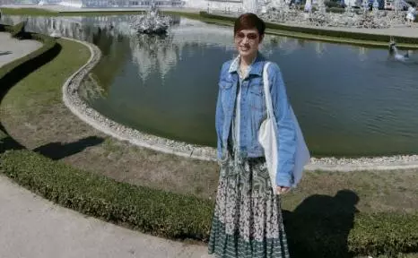 陳法蓉和父親漫遊泰國,雖然已經51歲,但在爸爸面前依然嬌小可愛