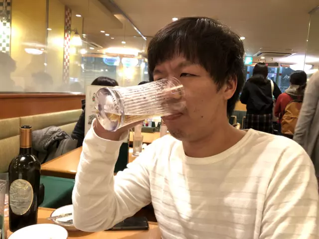 用力灑錢!記者到最平價餐廳挑戰「30000元吃一餐」 點完卻超後悔