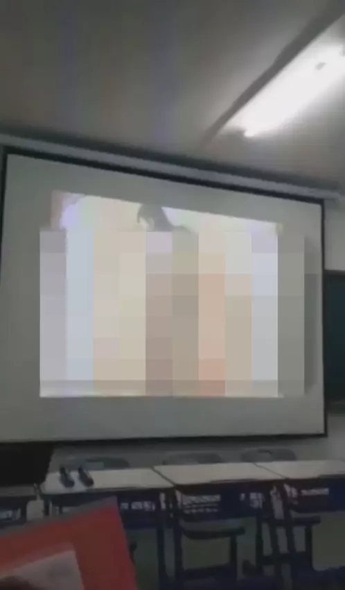 嗨到不行片/老師上課手抖「「D槽解放30秒」 學生全都醒了:喔喔喔喔喔!