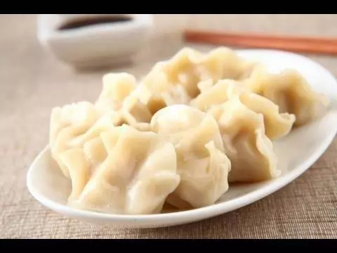 湯煮太鹹「加清水稀釋」是最笨的方法,6招「只有飯店大廚才懂」的救急小妙招,快學