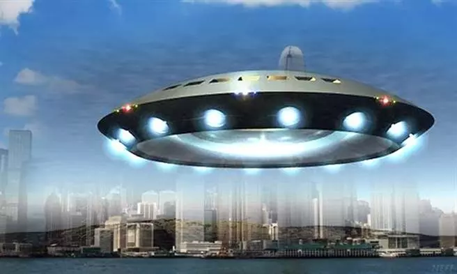 科學家終於找到「超越外星人UFO的方式」 居然是因為一株蒲公英飄過 ლ(ಠ_ಠლ)