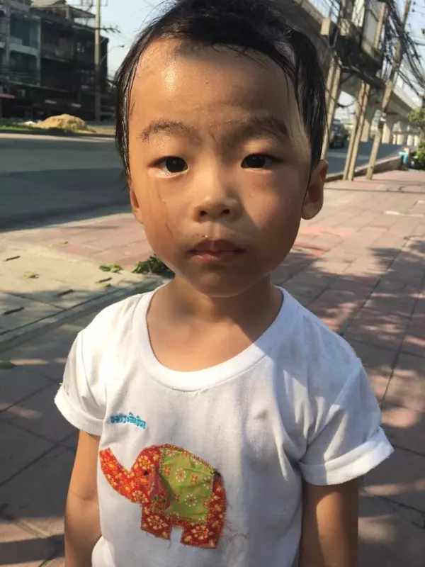5歲兒子不想上學,辣媽請假帶他出門玩,半天就讓「兒子哭求回去上學」神教育被讚翻!