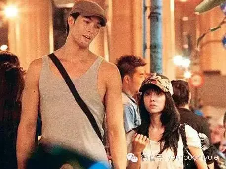 38歲蕭亞軒「素顏照」意外流出,真的嚇壞所有人!這也差太多了吧!難怪以前從沒看過她素顏!